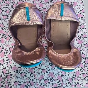 Tieks sz 8. Like new. No flaws.